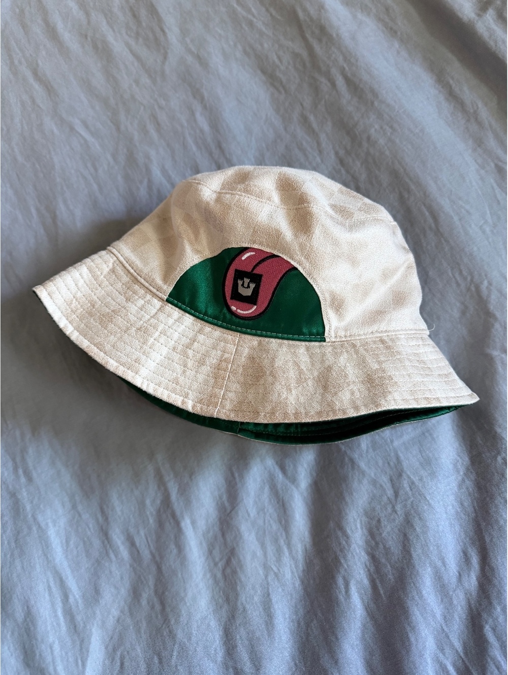 Goorin Bros Toxic Tongue Acid Trip Capsule Bucket Hat Green Cream SM 105-1042